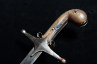 Archived Images\H_numbers\H3501-H4000\H3783.61.03-2.jpg; H3783.61; Indo-Turkish sabre, or kilij; sword, kilij